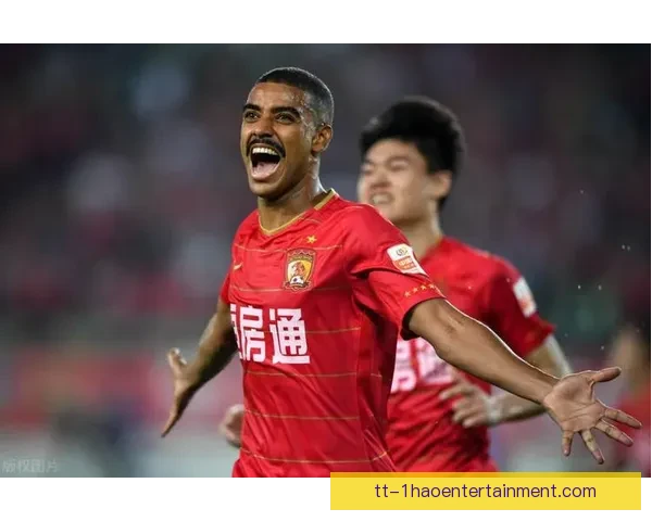 归化锋霸阿兰中超新赛季首战狂轰四球点燃争冠序幕震撼球迷沸腾